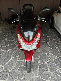 Honda pcx-125 anno 2016