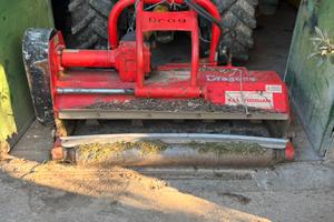 Tricia Dragone 140 a mazze Spostamento idraulico