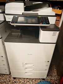 multifunzione Ricoh MPC 3003 A4 e A3 a colori 