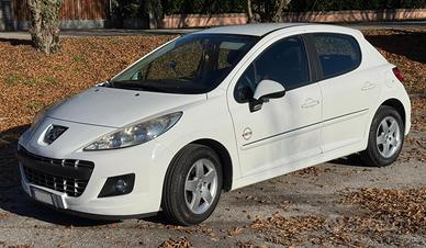 Peugeot 207  1.4 turbodiesel - neopatentati