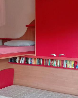 cameretta + scrivania/libreria