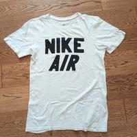 T shirt Nike bambino taglia XS
