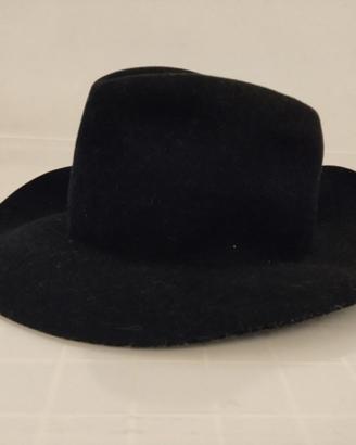 Cappello nero 