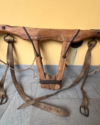 Giogo antico completo