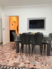 Alloggio con cortile senza spese condominiali