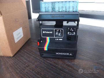 Polaroid 600 Land Camera  Mondadori con lampadine