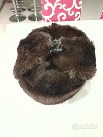 Cappello Ushanka Vintage in Pelliccia di Visone