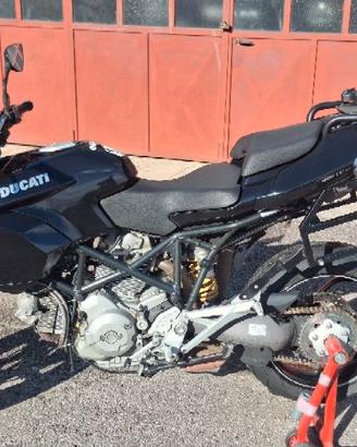 Ducati Multistrada 1000 DS