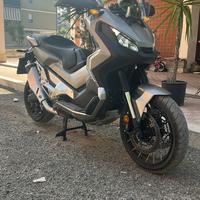 Xadv 750