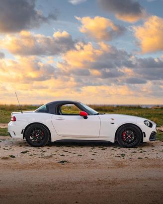 Abarth 124 Spider