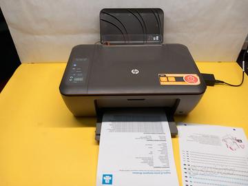 Stampante HP DeskJet 2510 con cartucce XL nuove,