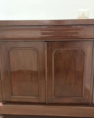 Credenza in legno vintage/classica