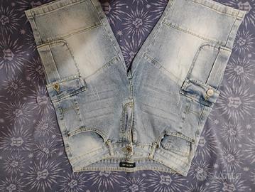 pantaloncini di jeans 