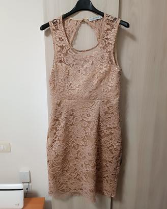 Abito Pizzo Rinascimento rosa antico 