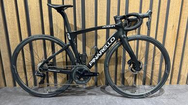 Pinarello Dogma F12 XLIGHT Dura-Ace Di2 11v