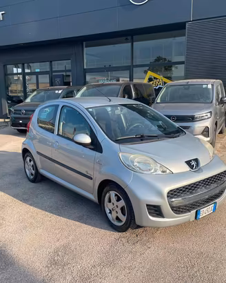 PEUGEOT 107 1.0 68CV 5p. Sweet Years 2Tronic