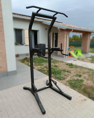 struttura per trazioni e addominali 