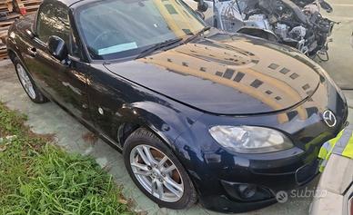 Mazda MX-5 anno 2011 per ricambi (2a)