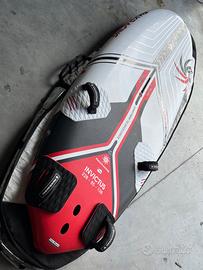 Windsurf FMX Racing Invictus 138l 2024