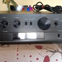 amplificatore akai