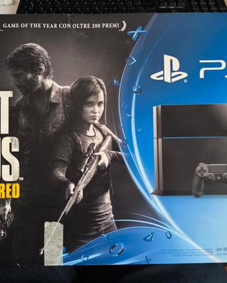 PS4 con 12 giochi e 2 joypad