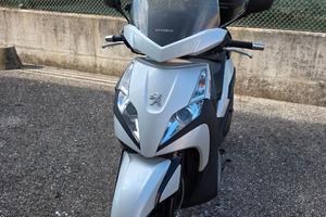 Scooter Peugeot Geopolis 300
