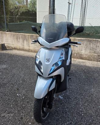 Scooter Peugeot Geopolis 300