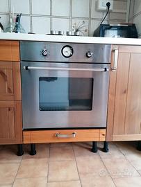 Cucina completa di elettrodomestici