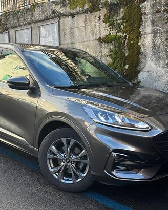 Ford Kuga 1.5 diesel st line manuale gancio traino