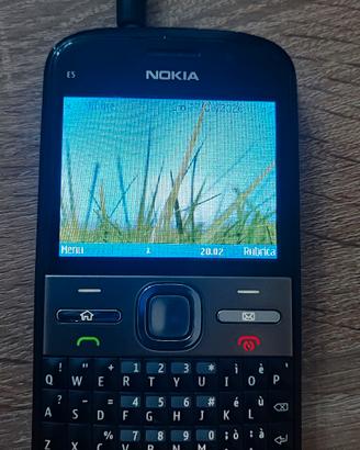 cellulare Nokia E5-00
