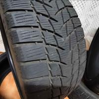 4 Pneumatici invernali misura 235 / 35 r19 