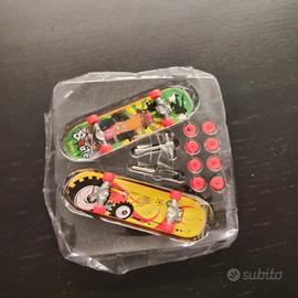 set di due mini skateboard