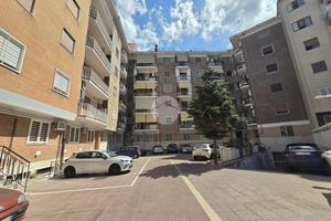5 LOCALI A NAPOLI
