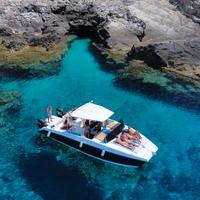 Catamarano a motore DLB design