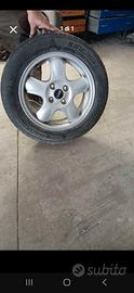 Cerchioni da 15 Mini Cooper 1600 con gomma Hancook