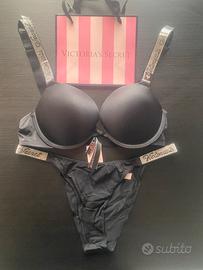 Set Victoria’s Secret push up