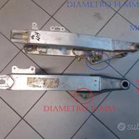 RM 125 '93-'95: forcellone cerchio testa frizione