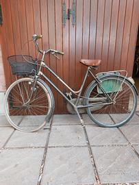 Bicicletta da donna vintage da restaurare anni 40