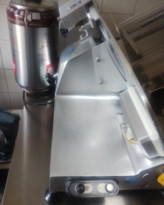 affettatrice professionale 