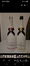 Tre bottiglie vuote moet e Chandon 