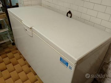 Freezer 369 litri