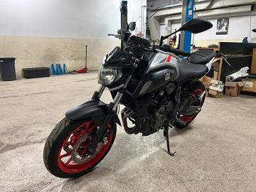 Yamaha MT-07 Ice Fluo