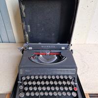 Macchina da scrivere Olivetti studio 42