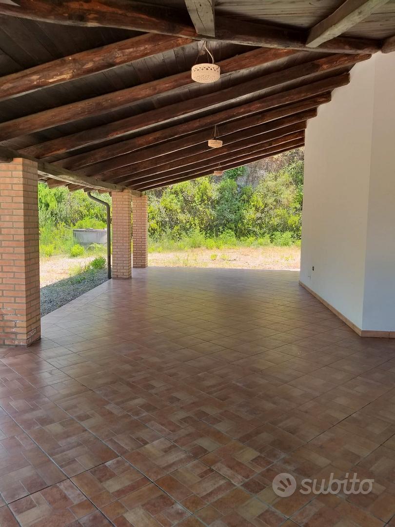 Terreno agricolo + villa + annessi rustici - Vista 5