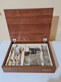 Servizio di posate in cofanetto di legno