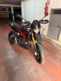 Aprilia dorsoduro 900