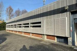 Immobile di 505 m² con 3 locali a Zola Predosa