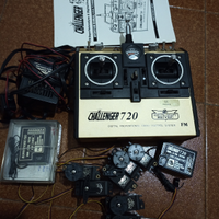 Radiocomando + 7 servi + 2 riceventi
