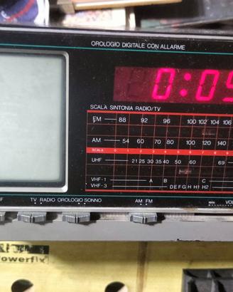 Radio televisore 7"  B/N VINTAGE