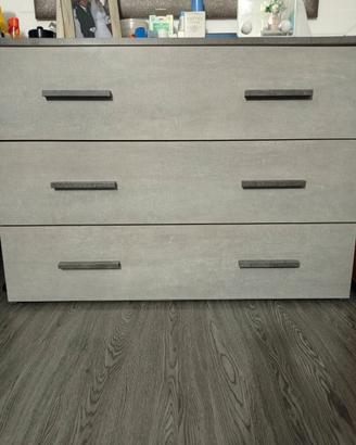 Due comodini letto un comodino